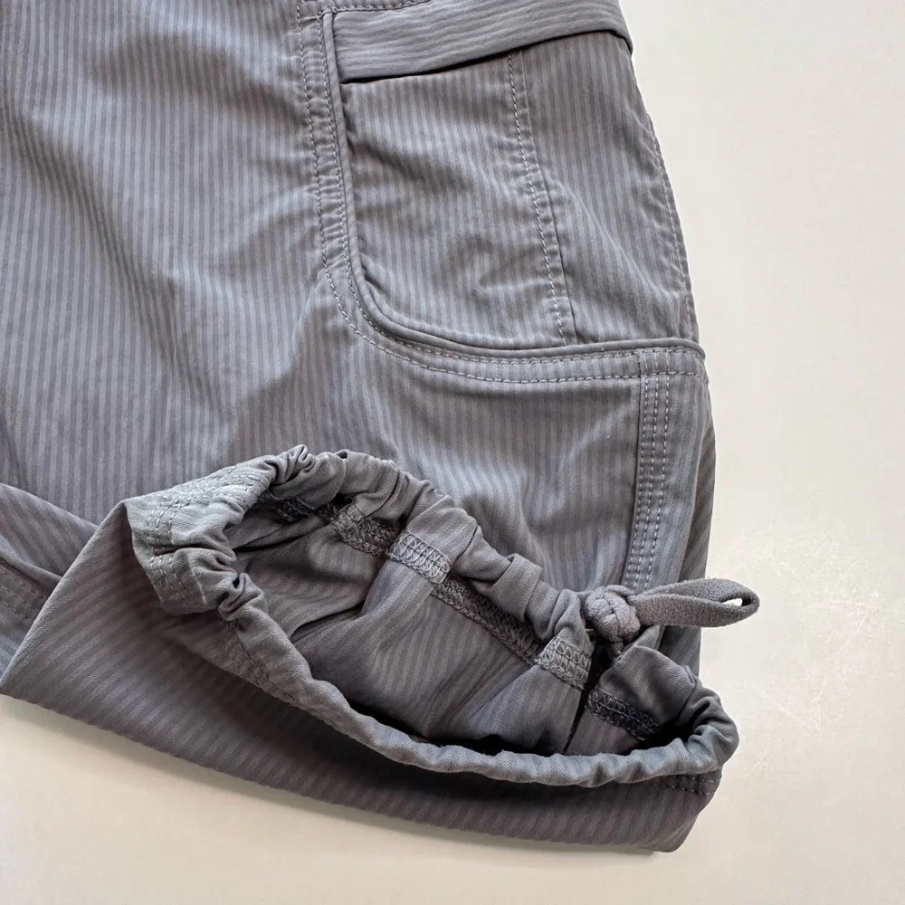Lululemon Yoga Camp Crop Cargo Pants Fossil Gray Women’s Size 4 - Picture 12 of 16